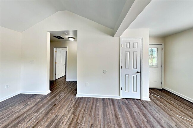 Building Photo - 232 Chappell Rd NW
