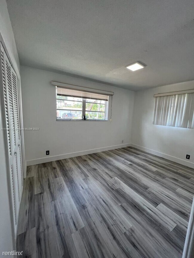 Foto del edificio - 4 br, 2 bath House - 1118 NE 3rd St # 0