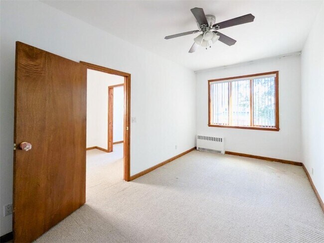 Foto del edificio - 1648-1682 82nd St