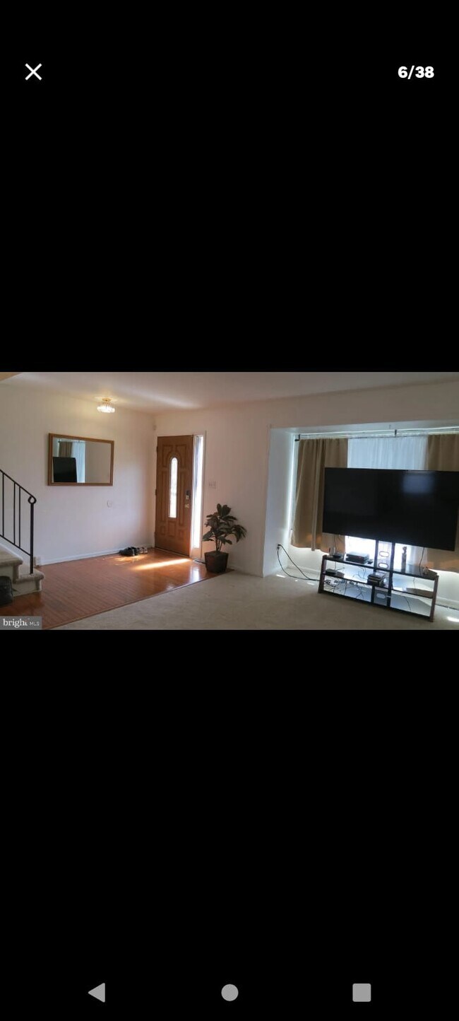Building Photo - 444 Kellington Dr