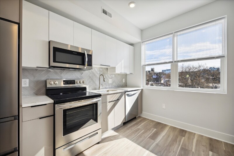 Foto principal - 3837 Wallace St