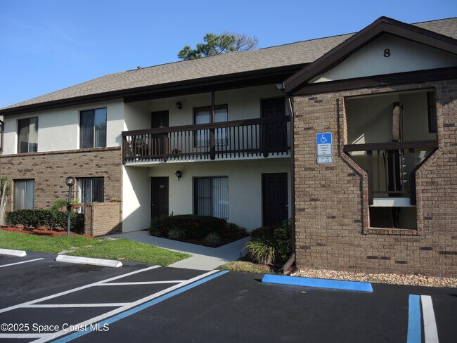 Foto del edificio - 1515 Huntington Ln