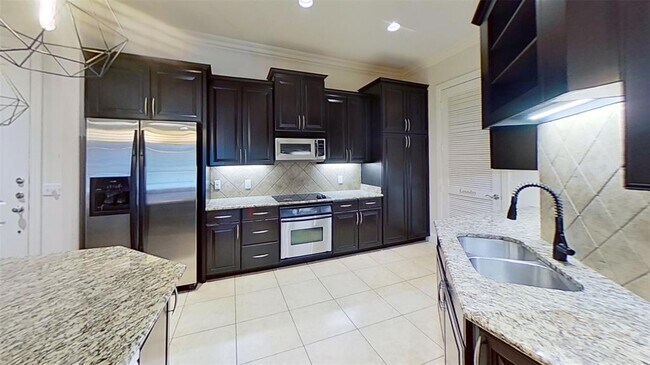 Foto del edificio - 2120 Kipling St