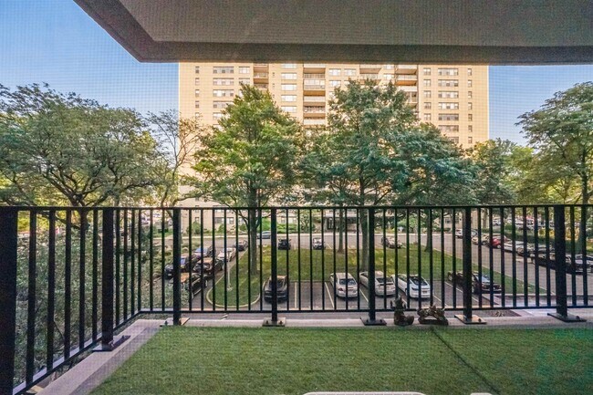 Foto del edificio - 225 ST PAULS Ave