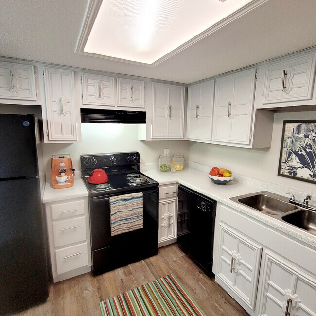 Fox Club Apartments in Indianapolis, IN