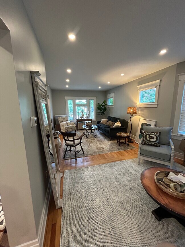 Sala de estar - 448 Crescent Ave