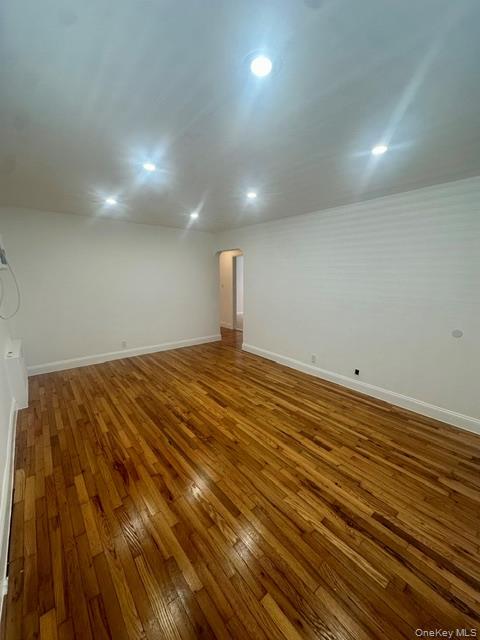 Foto del edificio - 538 E Park Ave