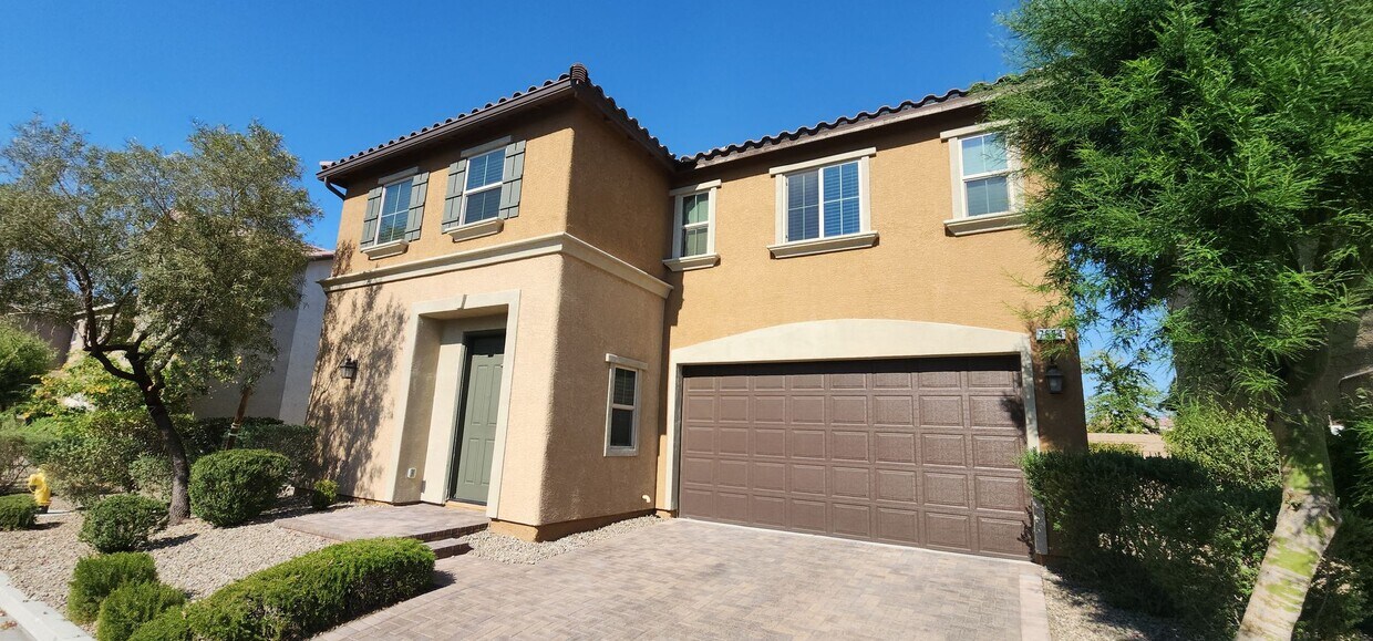 Primary Photo - Beautiful 4BED / 3BATH home!