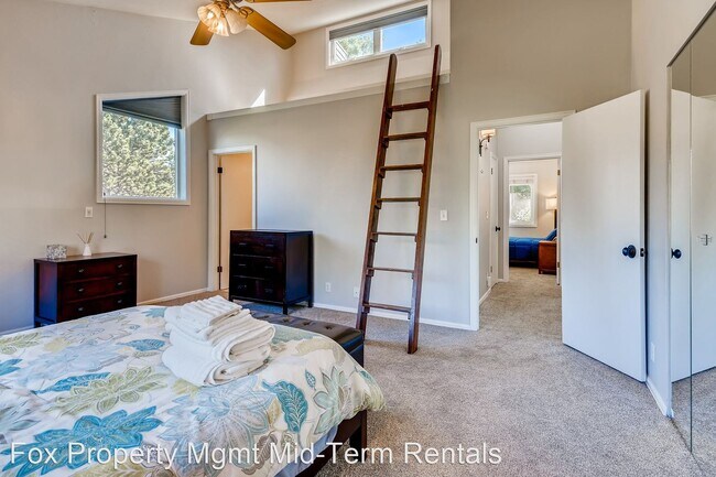 Building Photo - 2 br, 2.5 bath House - 1795 Alpine Ave