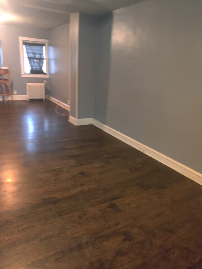 Building Photo - 334 Berkley St