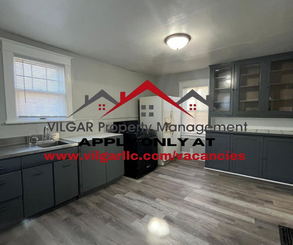 Primary Photo - Wow !!!! Great family home ! 4 spacious be...