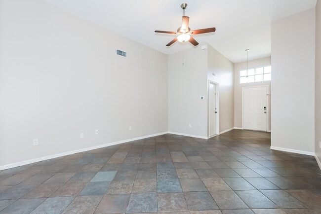 Building Photo - 4806 Limerick Dr