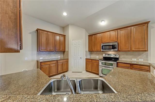 Foto del edificio - 15645 Landing Creek Ln