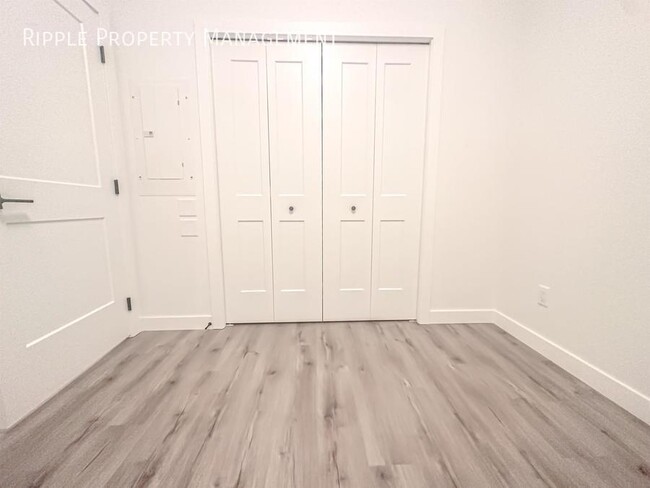 Photo du bâtiment - AMAZING MODERN 1 BED/ 1 BATH CONDO