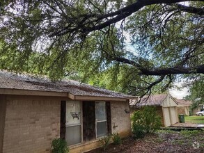Building Photo - 1508 Birmingham Dr