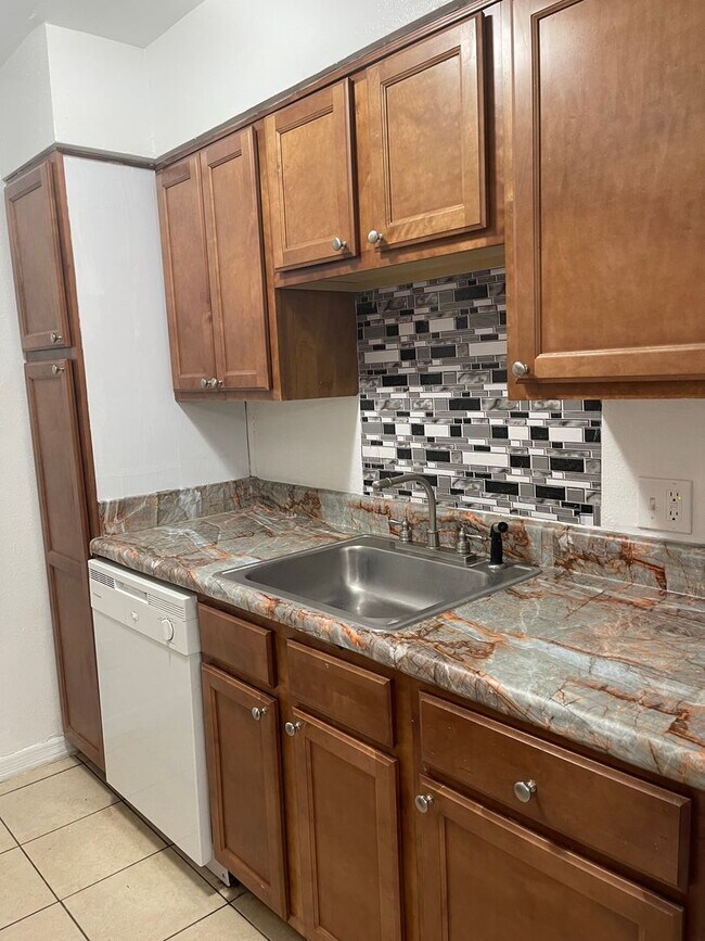Foto del edificio - 2 Bed / 2 Bath Condo. In Altamonte Springs, Coming Soon !