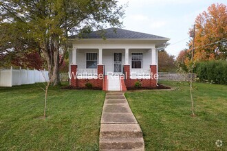 Building Photo - 2025 Edgewood Ave