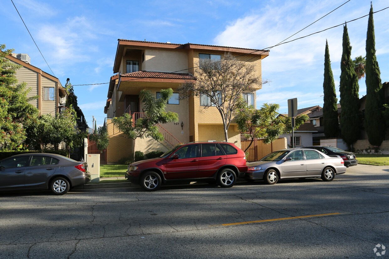 Foto del edificio - 707 E Lomita Ave