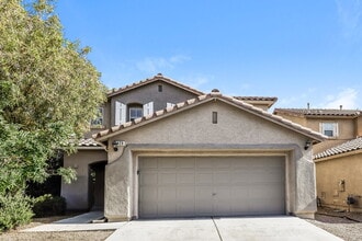 Building Photo - 2420 Cockatoo Dr