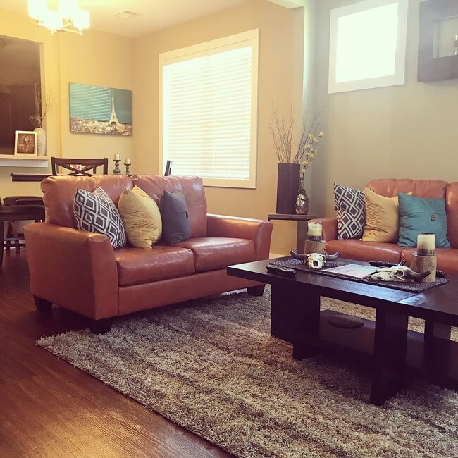 Living Room - 443 Monticello St