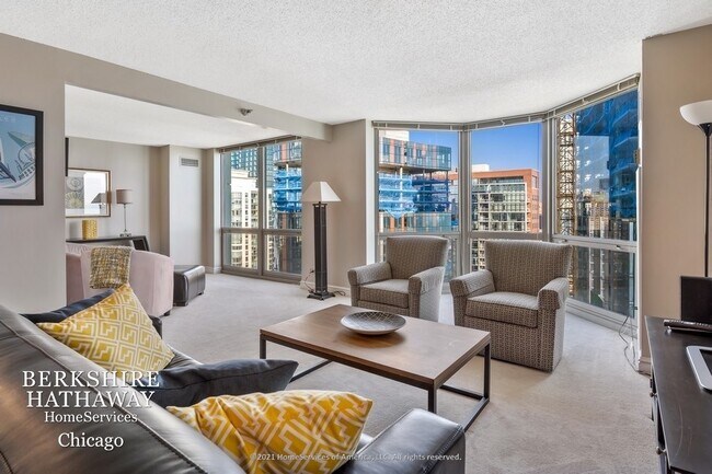 Foto del edificio - 195 N Harbor Drive