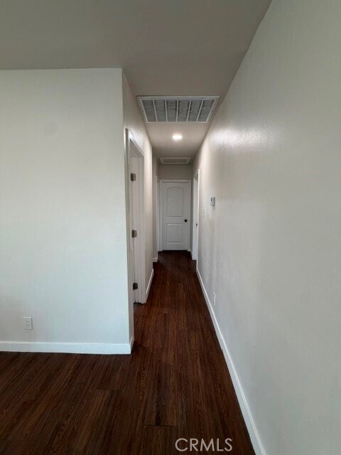 Building Photo - 1327 W 89th St