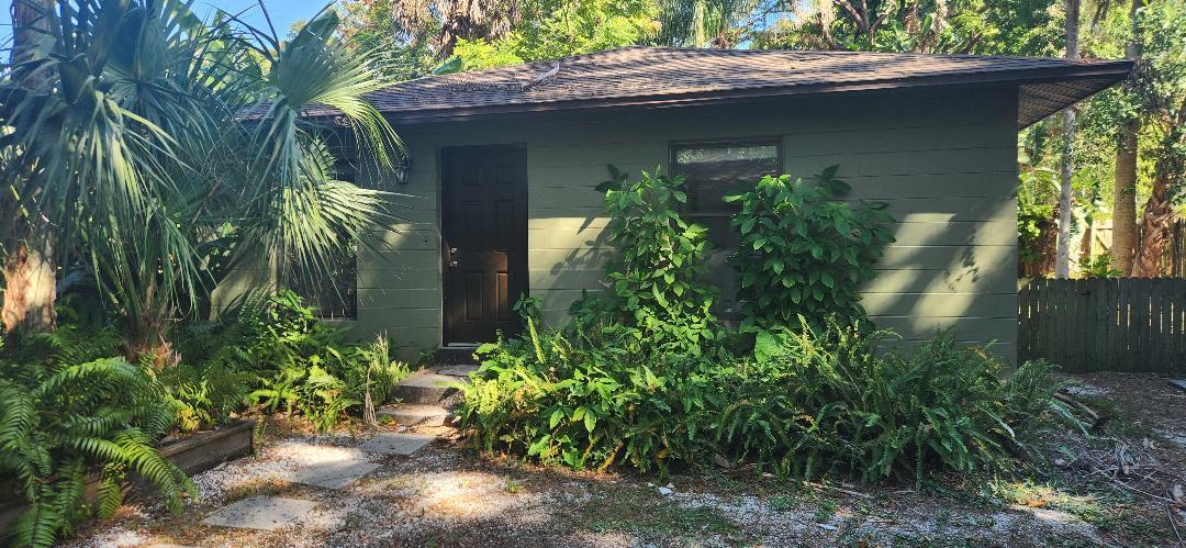 Foto principal - 6125 62nd Ave N