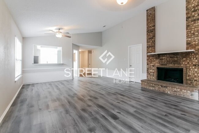 Building Photo - Charming 3 Bedroom in Grand Prairie!