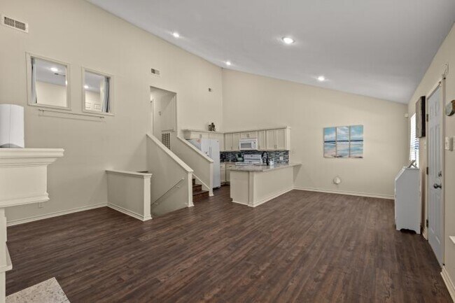 Foto del edificio - 3700 83rd St