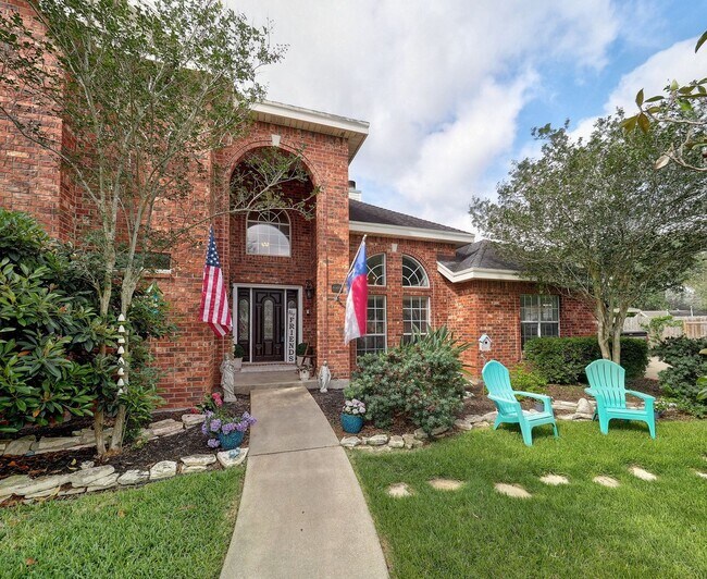 Building Photo - 6405 Bellac St