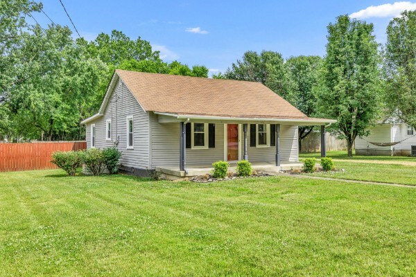 Primary Photo - 123 Dawson Ln