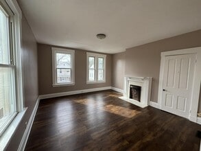 Building Photo - 1014 Considine Ave