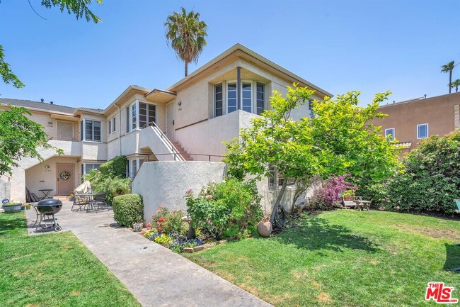 Foto del edificio - 1546 S Holt Ave