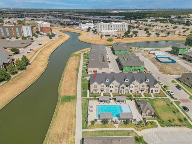 Building Photo - 2700 Parkview Ct