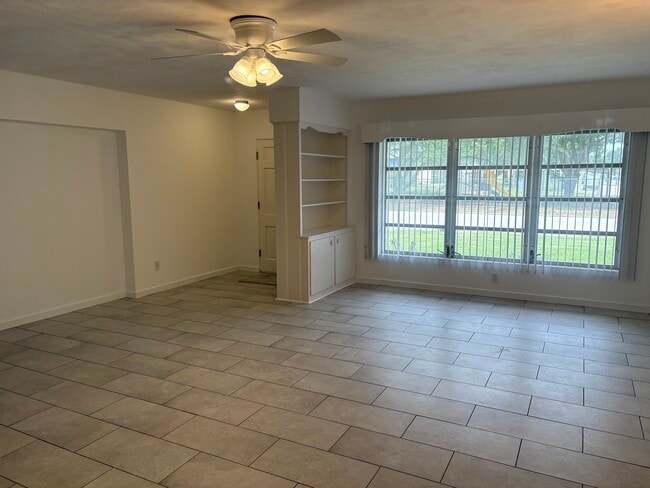 sala de estar/comedor - 690 Avenue C SE