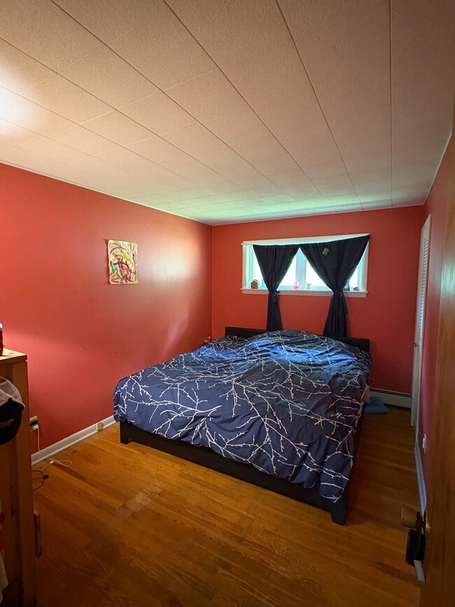 Bedroom - 132 Piper Rd