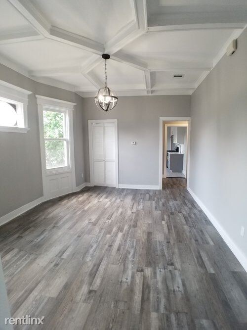 Building Photo - 3 br, 1 bath  - 869 S 15th St Apt 2