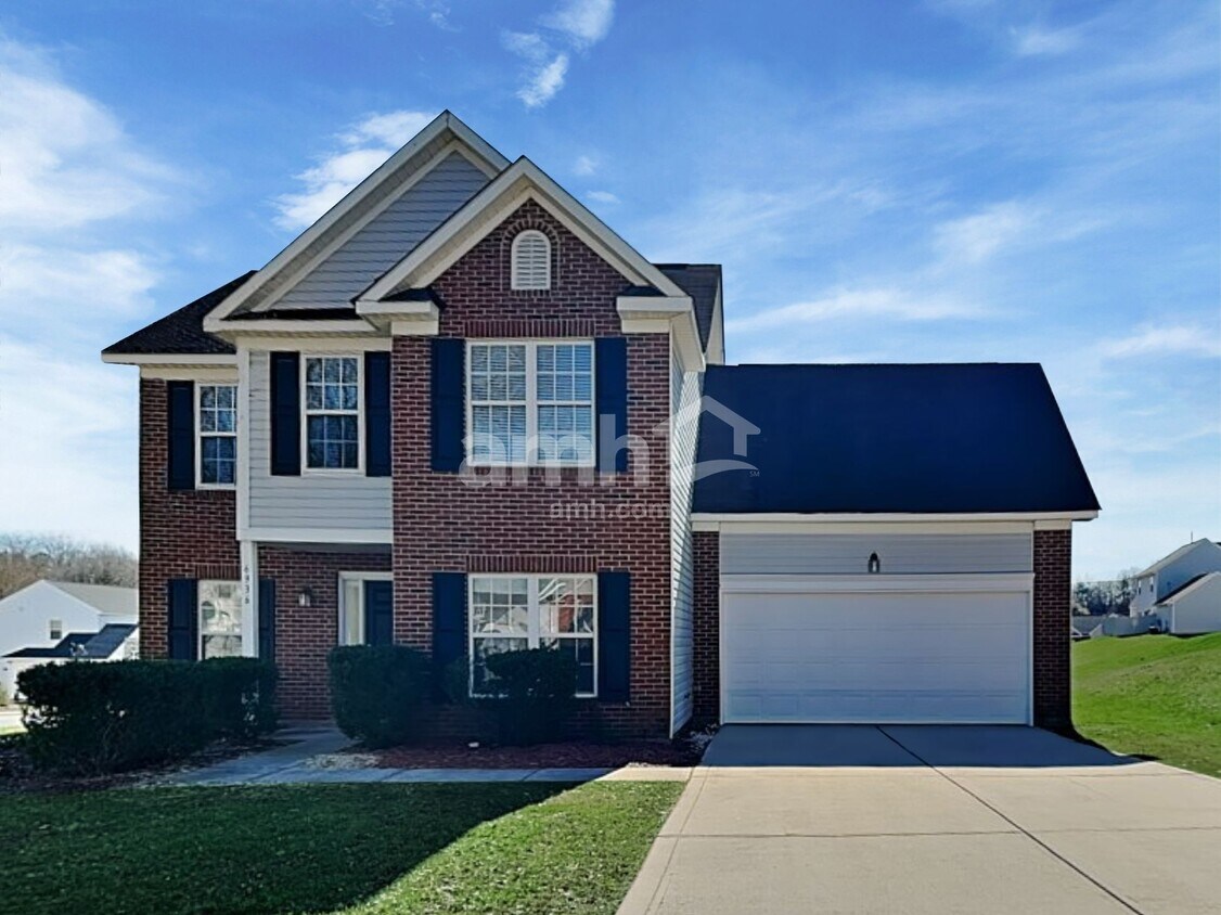 6936 Ayrshire Glen Place House Rental in Charlotte, NC