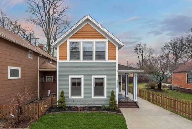 Building Photo - 4424 Bridge Ave