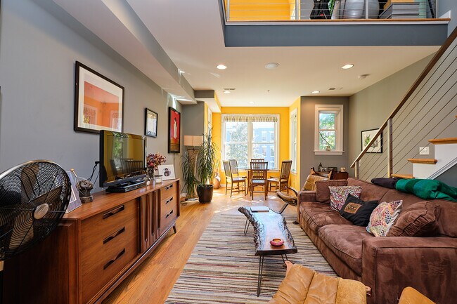 Foto del edificio - 1319 Harvard St NW