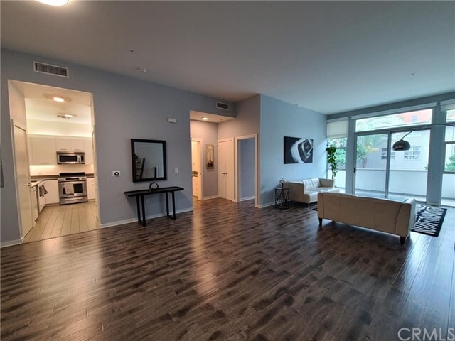Building Photo - 238 S Arroyo Pkwy