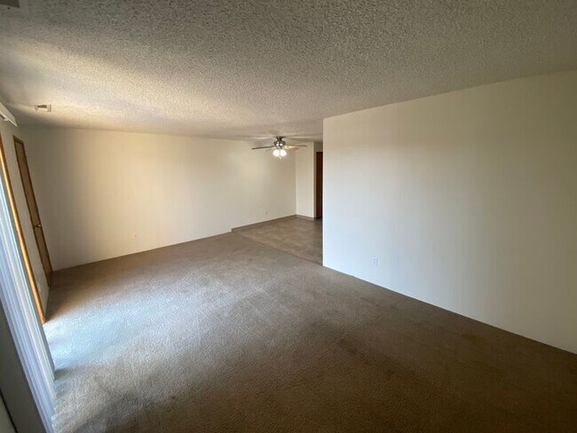 Building Photo - 652 Taybin Rd NW