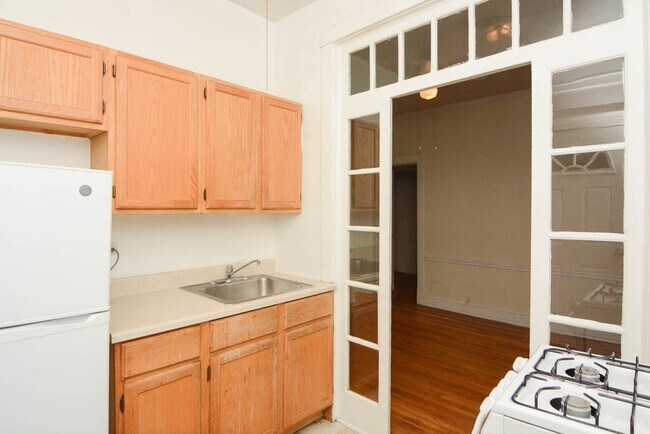 Foto del edificio - 730 W Barry Ave