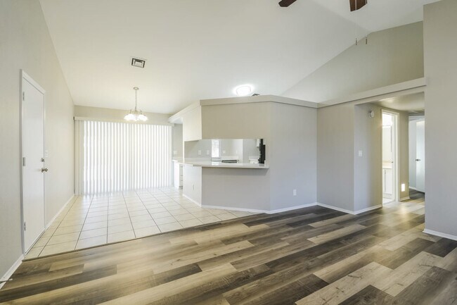 Building Photo - 18192 N 58Th Dr