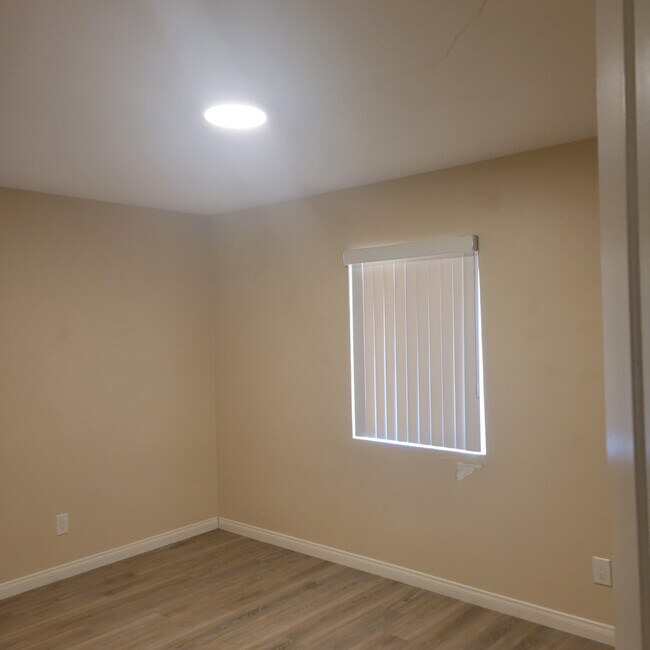 Bedroom - 701 Hillsview Rd