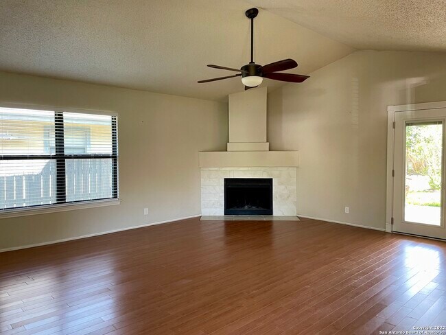 Building Photo - 10038 Aztec Village