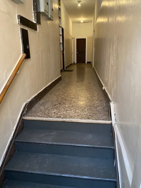 Building Photo - 408 Belmont Ave