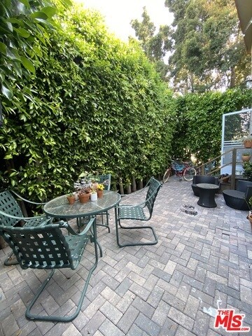 Foto del edificio - 627 Westminster Ave