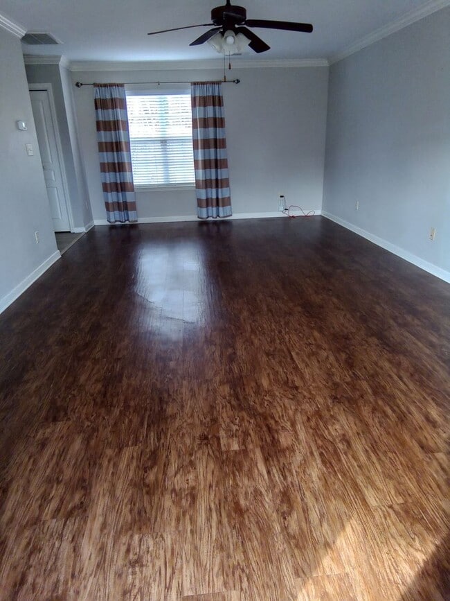 Building Photo - Knoxville 37924 - 3 bedroom, 2.5 bath home...