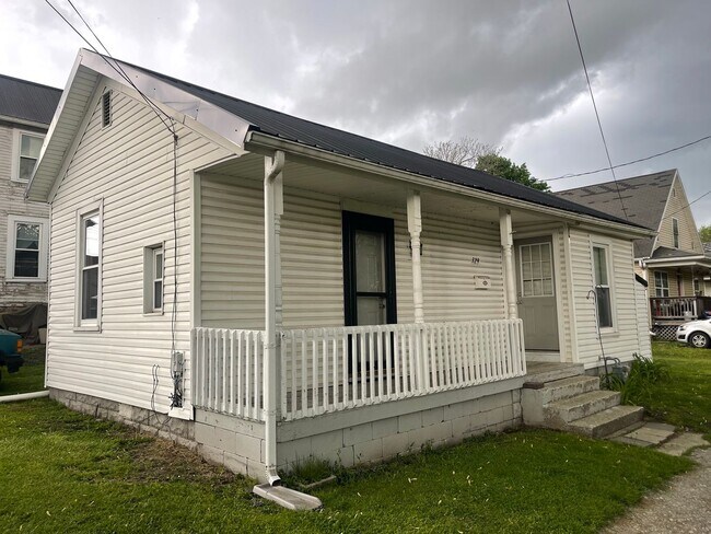 Foto del edificio - One Bedroom Home